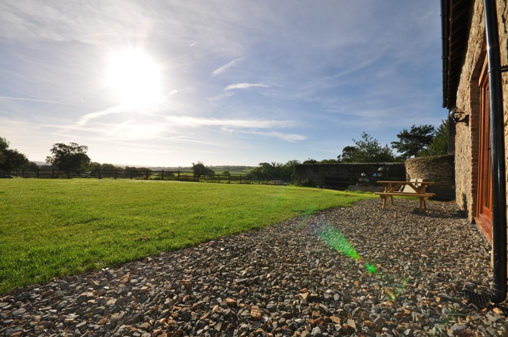 Hastings Barn Bideford Exterior foto